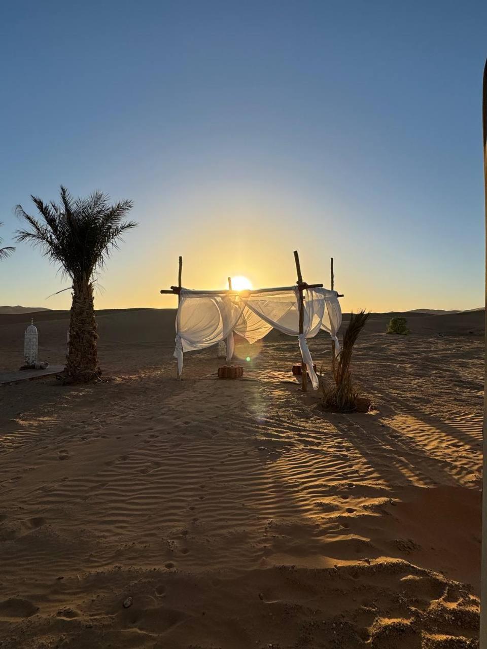 梅尔祖卡 Sahara Luxury Camp Vip酒店 外观 照片